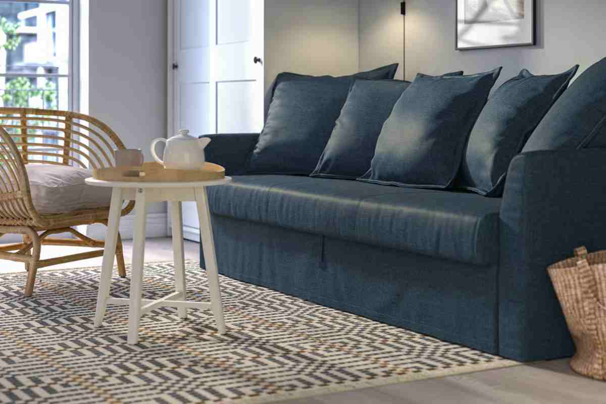 casa arredata con un divano ikea