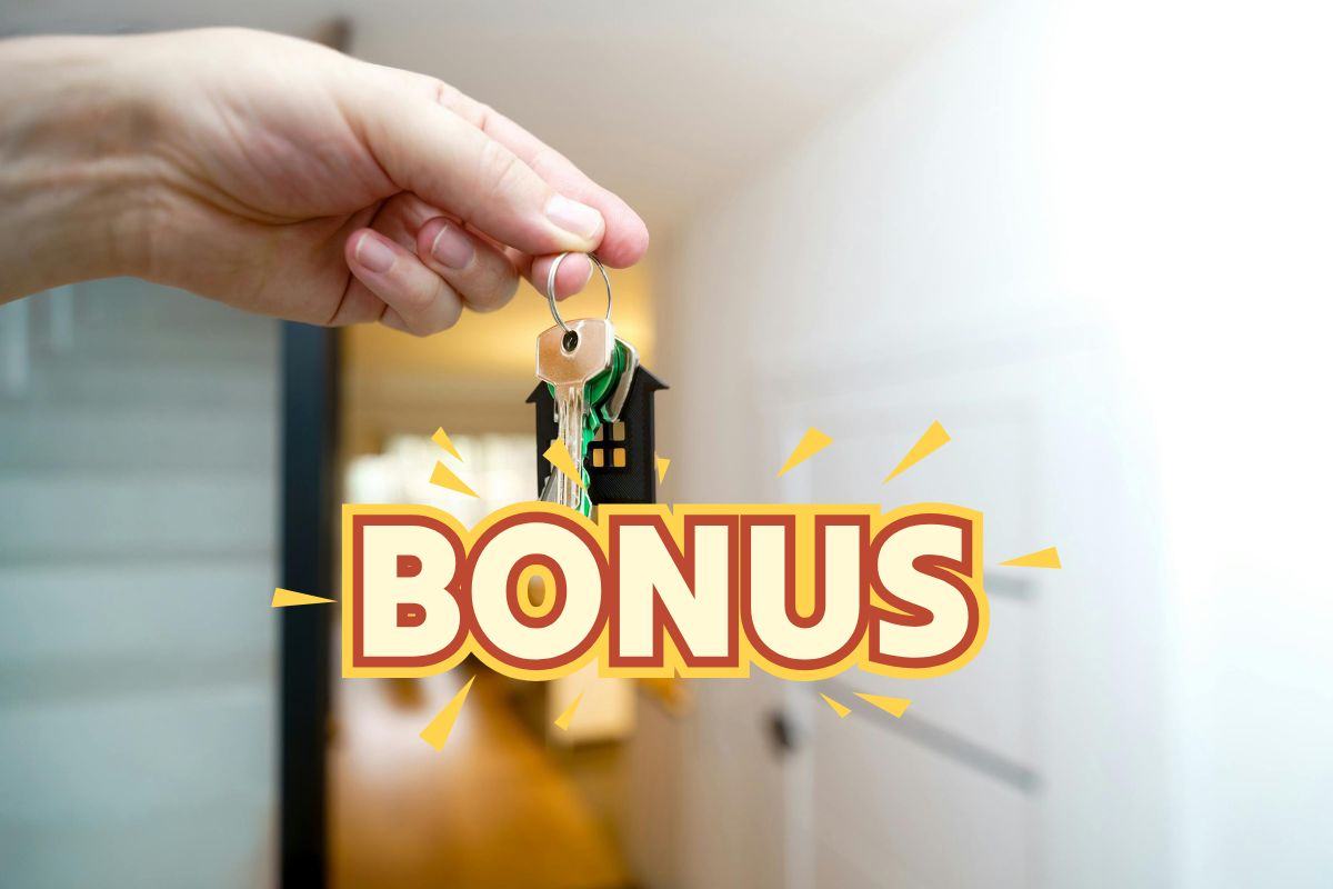 chiavi di casa e scritta bonus