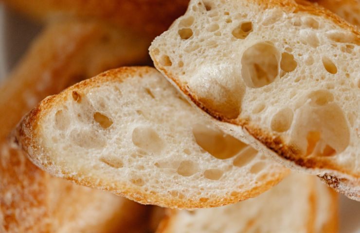 pane tagliato a fette